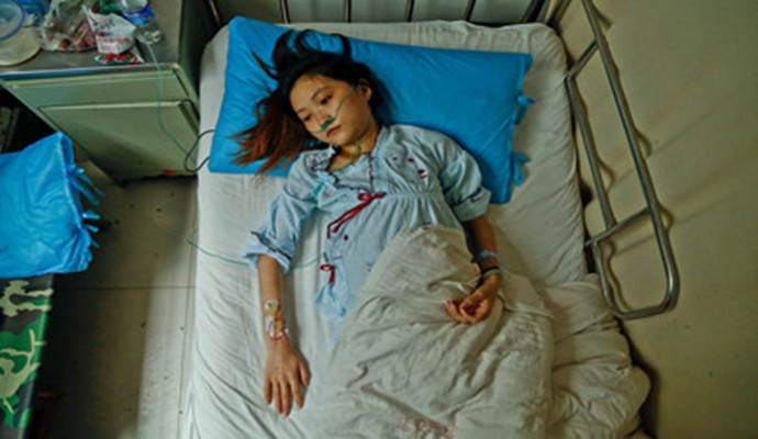 是什麼因素導致先天性心髒病？