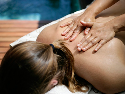 10歲女孩按摩不當差點截癱 按摩導致中風?