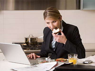 壓力大 久坐 不運動 辦公族易患心血管病