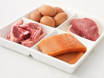 巧吃蛋白質！牛排鲑魚預防心髒病
