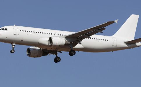 高血壓患者坐飛機需備降壓藥 高血壓患者坐飛機注意事項 心血管病 高血壓坐飛機