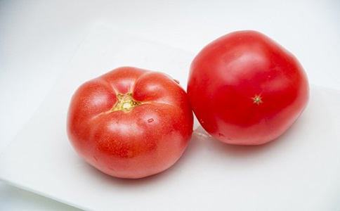 高血脂患者常吃這一物能降血脂 高血脂吃什麼好 高血脂患者怎麼辦 番茄紅素能治高血脂嗎