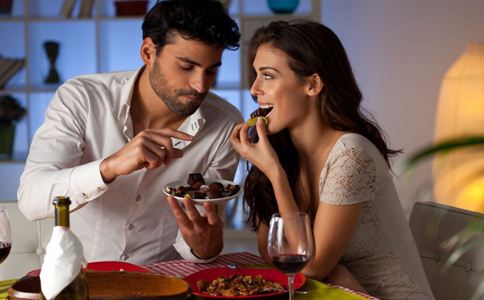 心絞痛患者的飲食忌諱 心絞痛的飲食忌諱有哪些 心絞痛的飲食禁忌是什麼 心絞痛有哪些飲食禁忌